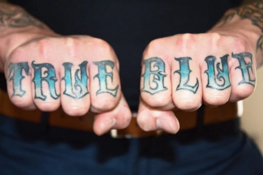 Rob's knuckles (True Blue)
